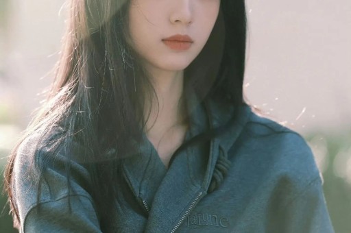 一天3大瓜！带着女儿偷腥、偷税漏税、滞留迪拜件件荒唐可笑