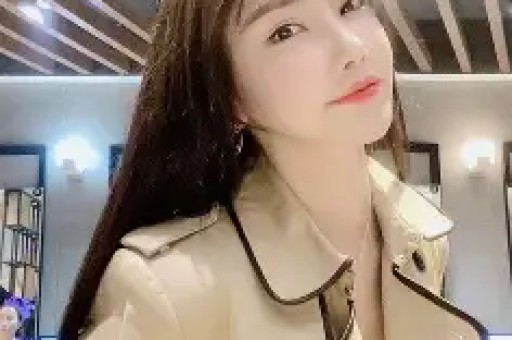 郭美美秘史：一个美女网红的堕落史